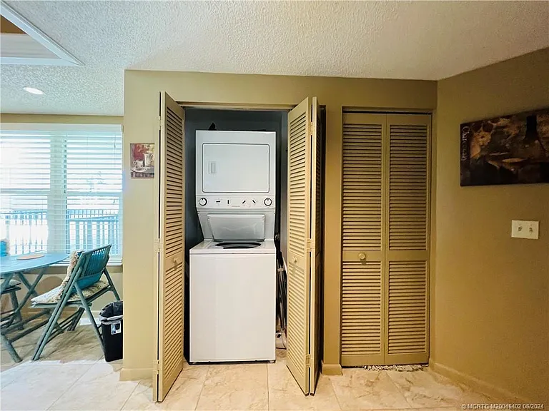 221 NE Plantation Rd #215 — Photo 48