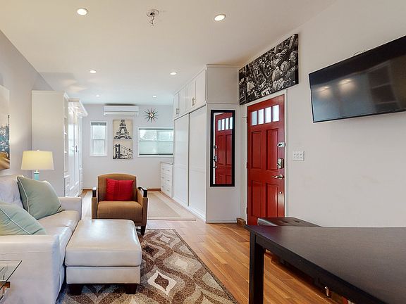 5th image of 1810 Westholme Ave #1810