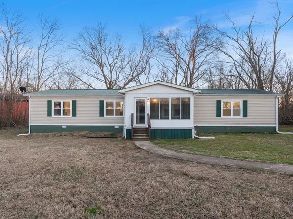 308 Spurgeon Ave, Hohenwald, TN 38462