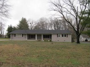 1731 Cherokee Dr, Lebanon, TN 37087