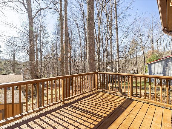 4th image of 602 Beechwood Lakes Dr