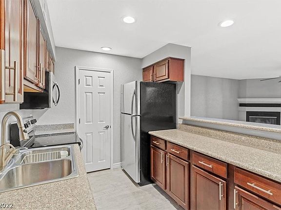 5th image of 2451 N Rainbow Blvd Unit 2083