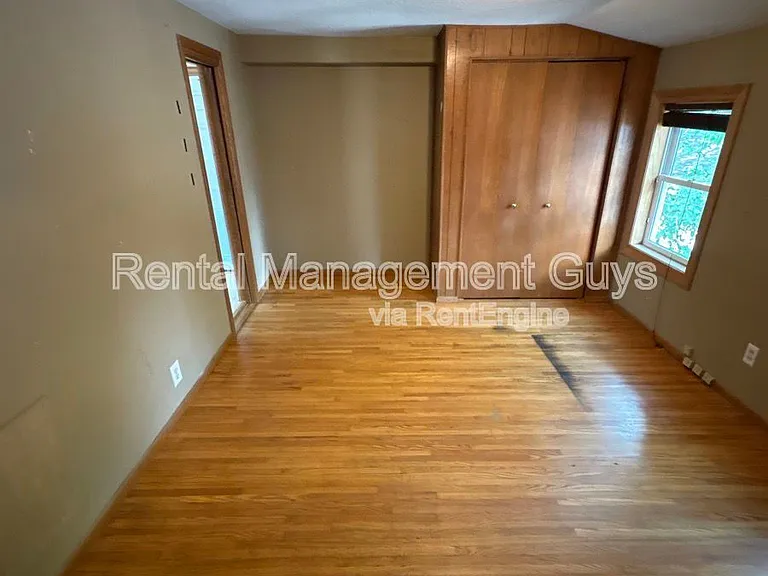1408 Washington St NE #2 — Photo 5