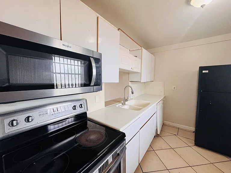 2800 NW 56th Ave #G407 — Photo 2