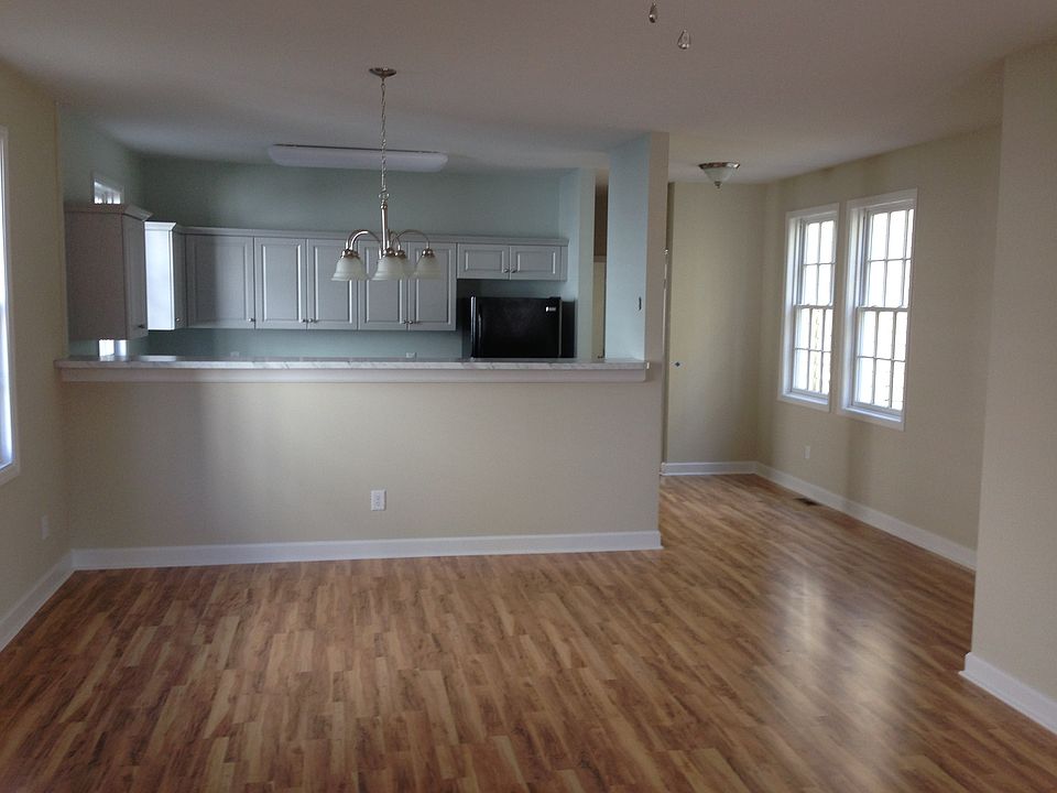 dining room, kitchen