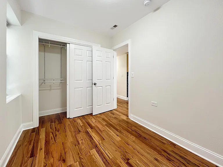 3245 N Lawndale Ave #G — Photo 10