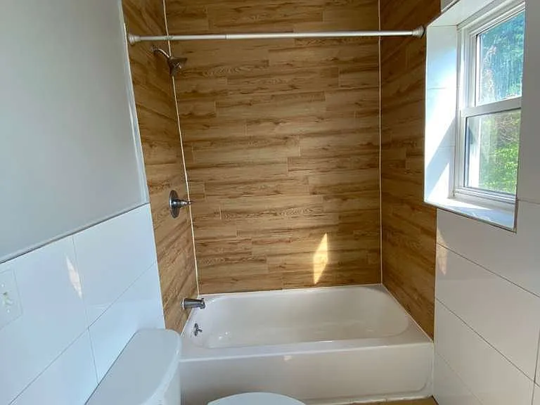 114 Maple St #3L — Photo 6