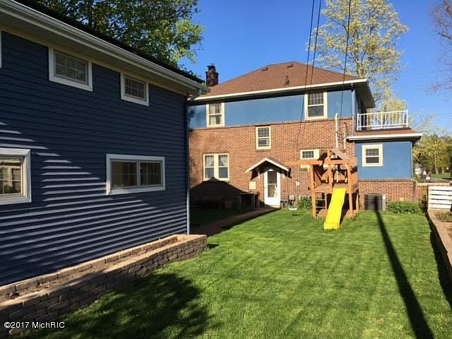 2nd image of 2312 S Park St