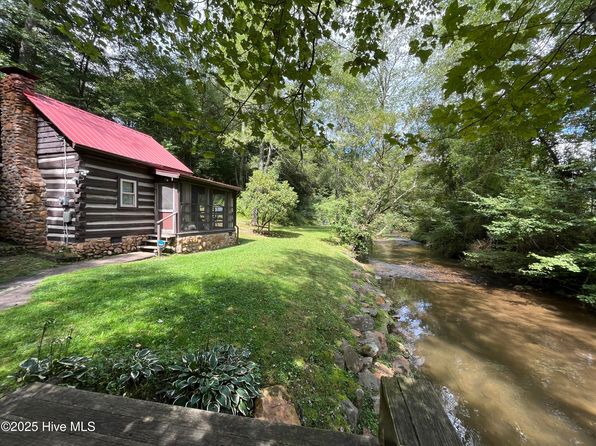 111 Lynn Lane, Glade Valley, NC 28627