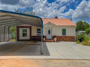 504 Bolick St, Seneca, SC 29672