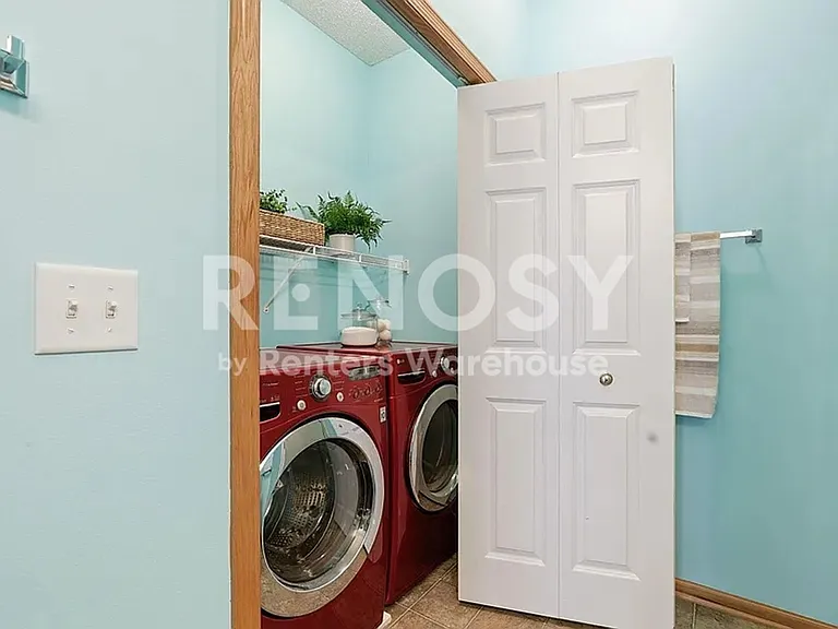 6452 Maclaren Ave NE — Photo 12