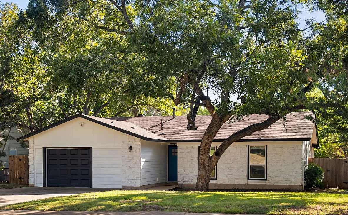 3 bed, $3,600 — Photo 1