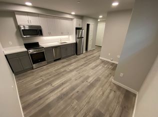 5521 15th Ave NE #102, Seattle, WA 98105