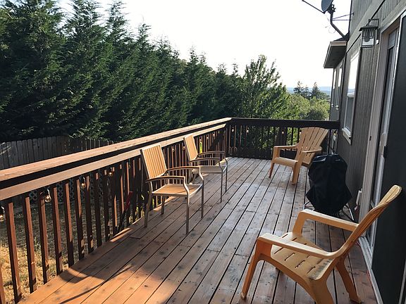 2nd image of 1489 Four Seasons Dr
