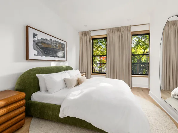 22 Saint John's Place image 7 of 11