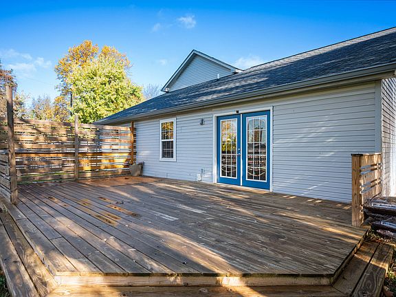 3rd image of 1801 Woodstream Ct