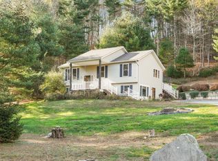 7 Hawk Mountain Dr, Sparrow Bush, NY 12780