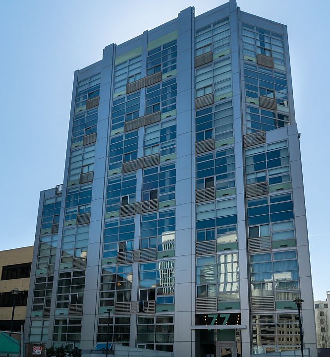 1st image of 77 Dow Pl APT 506