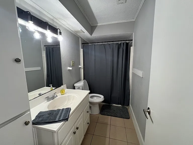 114 Dunn St — Photo 11