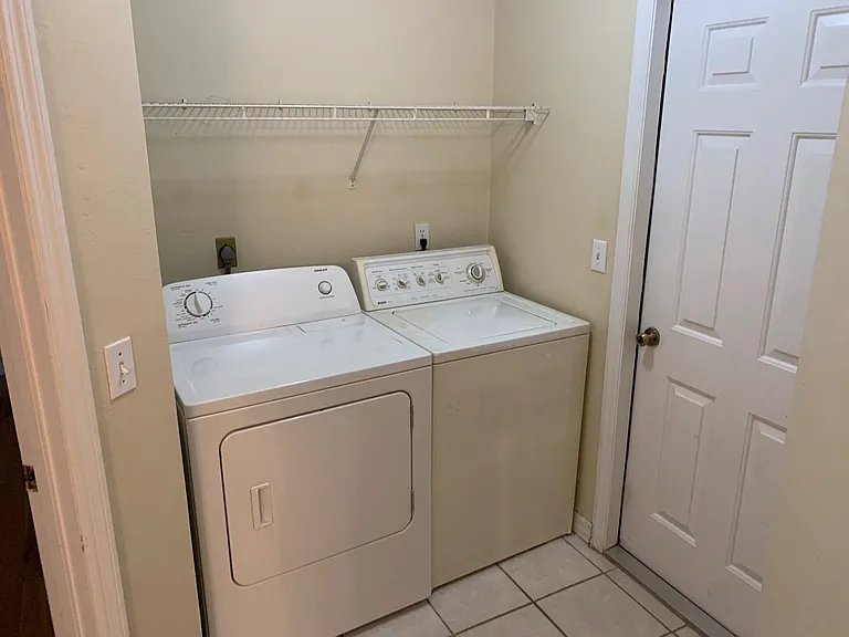 10617 SW 55th Pl — Photo 16