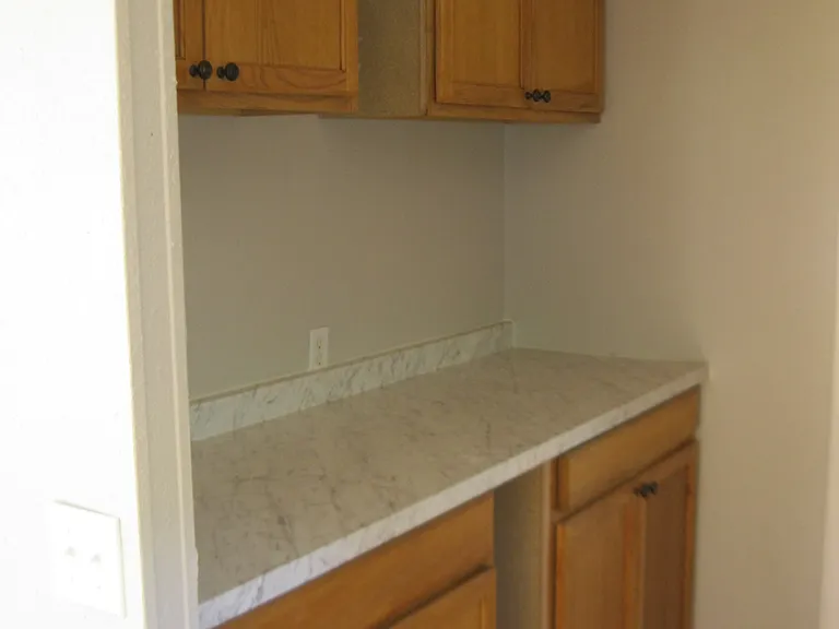 359 Russell Ave — Photo 5