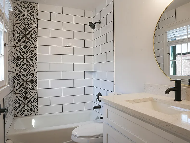 960 N Sherman St #2E — Photo 10