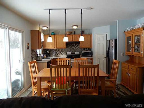 3rd image of 2192 Fox Chase Rd