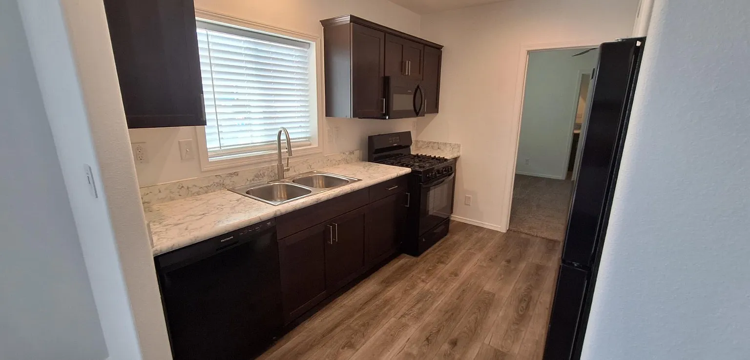 2 bed, 2.0 bath, $1,250 — Photo 3