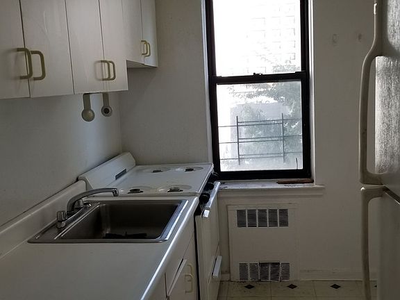 5th image of 12430 Queens Blvd #5U