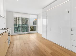 13438 Central Ave #1903, Surrey, BC V3T 0N2