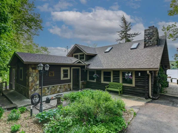 N4016 County Road U, Portage, WI 53901