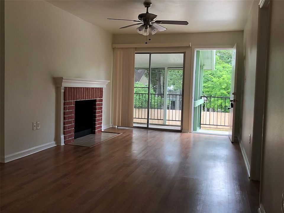 1st image of 714 Memorial Mews St APT D