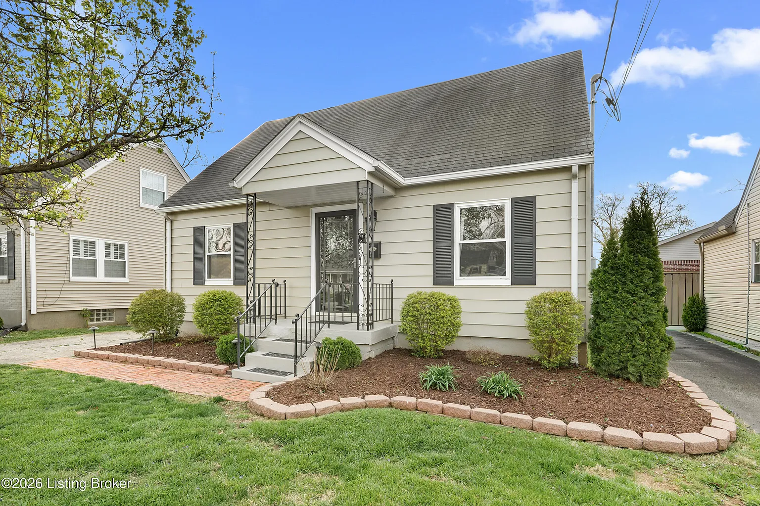 3408 Grandview Ave photo 1