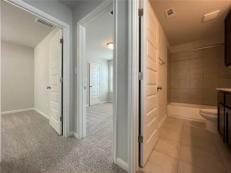 2040 Arendale Dr — Photo 10