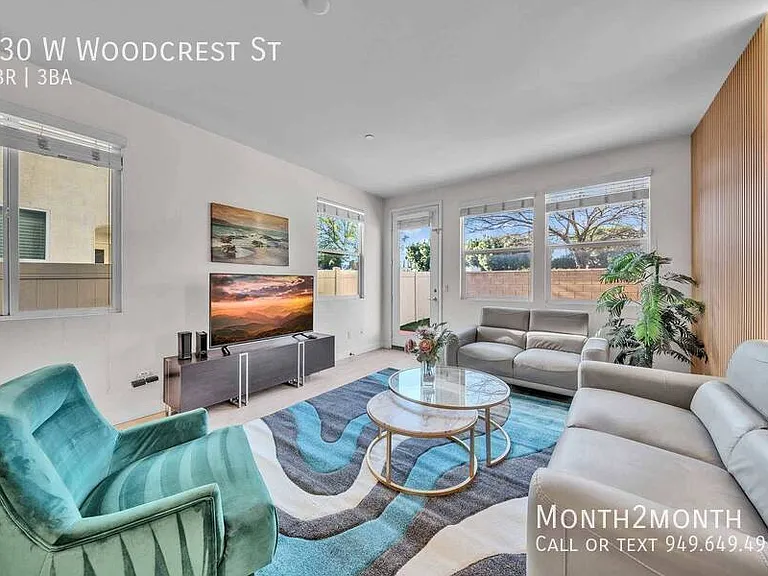 630 W Woodcrest St — Photo 1