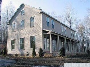 19 Rockledge Rd, New Lebanon, NY 12125