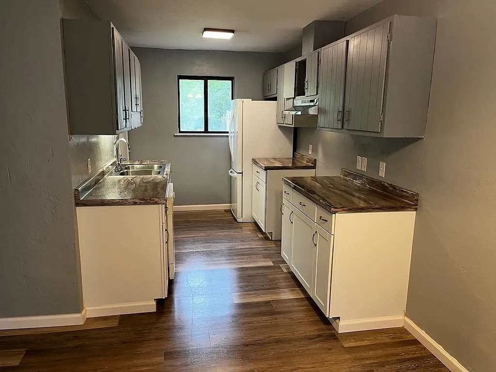 3401 Prock Dr — Photo 2