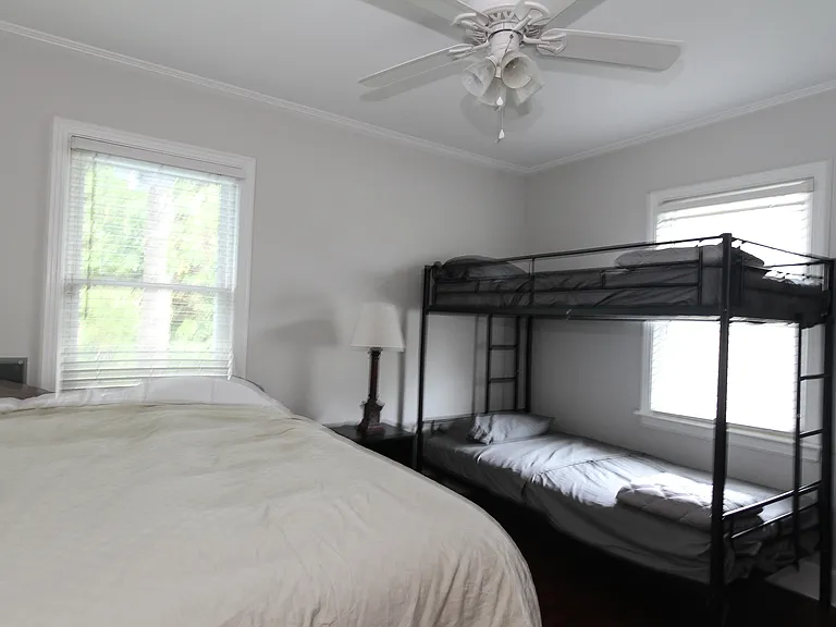 517 C Ave — Photo 11