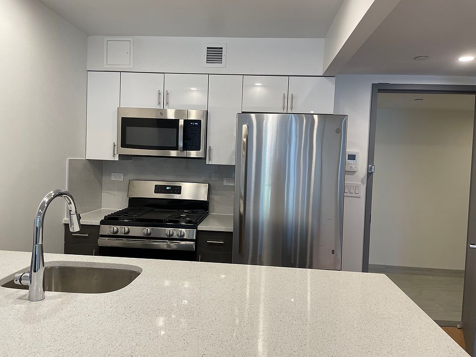 1st image of 56-02 31st Ave #2I