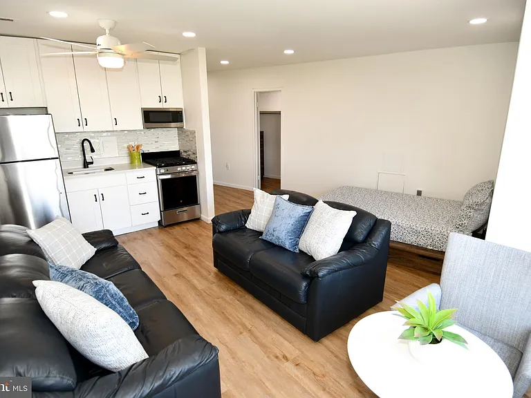 10201 Grosvenor Pl #1702 — Photo 5