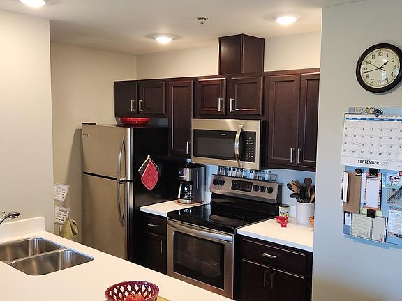 3rd image of 3424 Chicago Dr APT 304