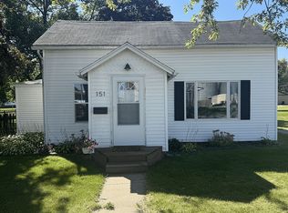 151 W Randolph St, Nappanee, IN 46550