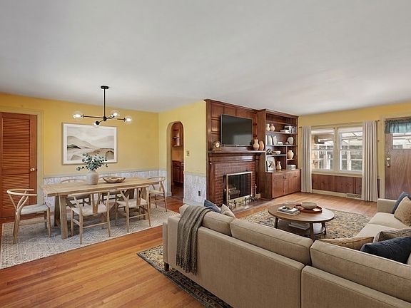 3rd image of 4 Oakhurst Rd