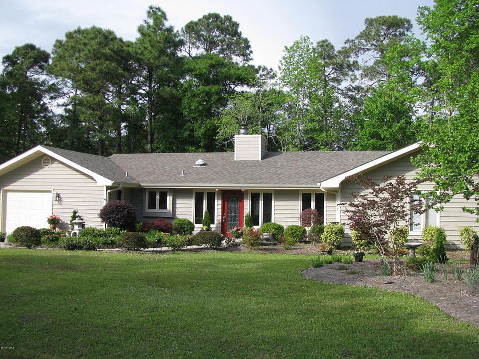 1st image of 205 Holly Ln