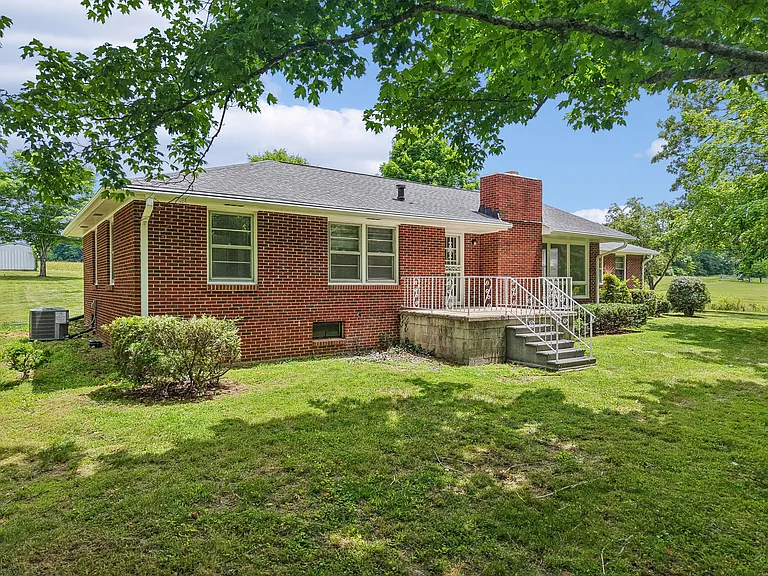 1305 Highway 48 S — Photo 73