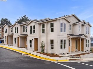 305 SE Jetty Ave #A, Lincoln City, OR