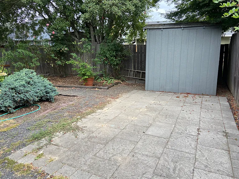 8587 SW Hamlet St — Photo 16