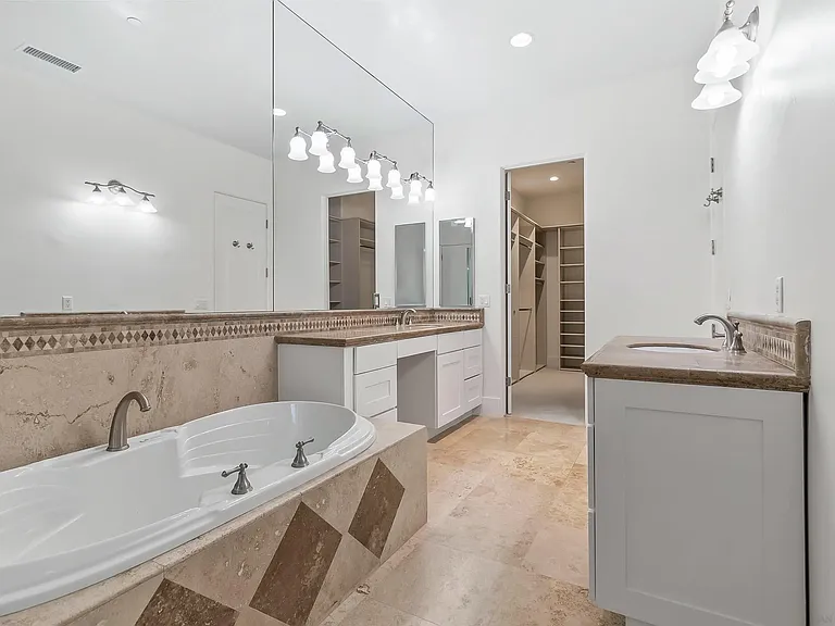 1371 San Elijo Ave — Photo 22