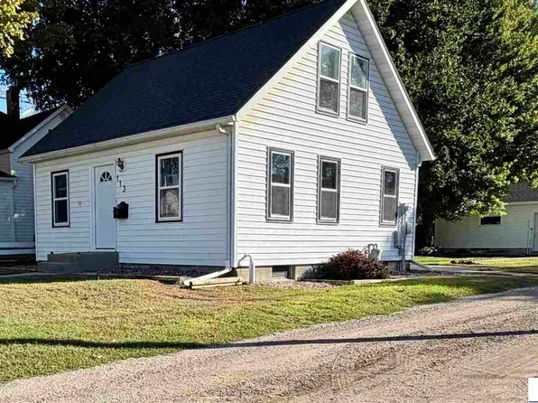 113 3rd Ave NE, Sleepy Eye, MN 56085