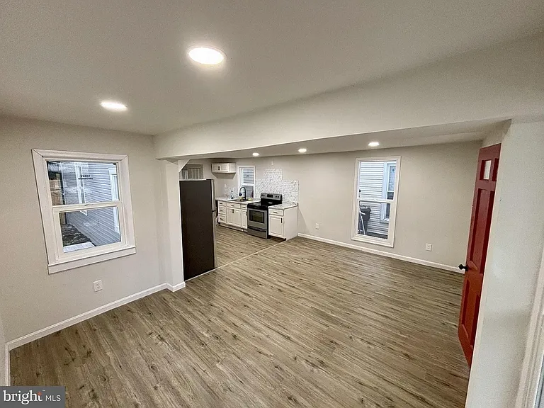 802 Fairmount Ave — Photo 6